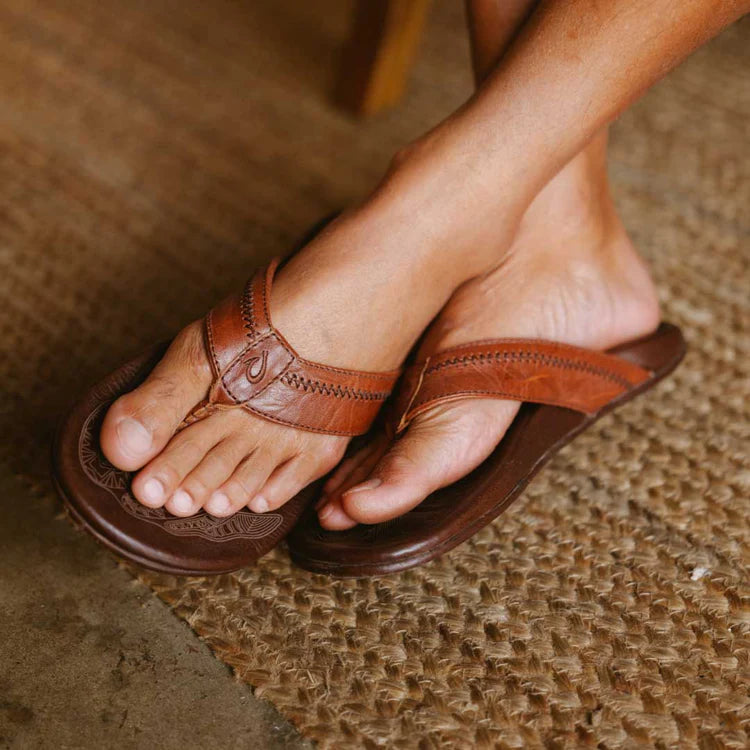 OluKai Hiapo Men's Leather Sandals