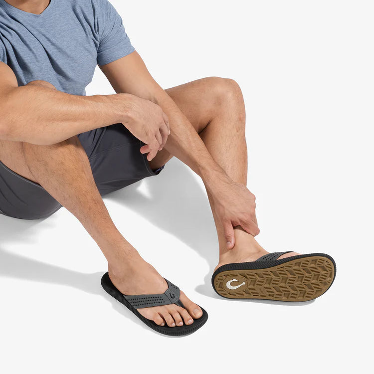 OluKai Ulele Men's Beach Sandals
