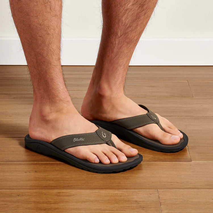 OluKai Ohana Men's Beach Sandals
