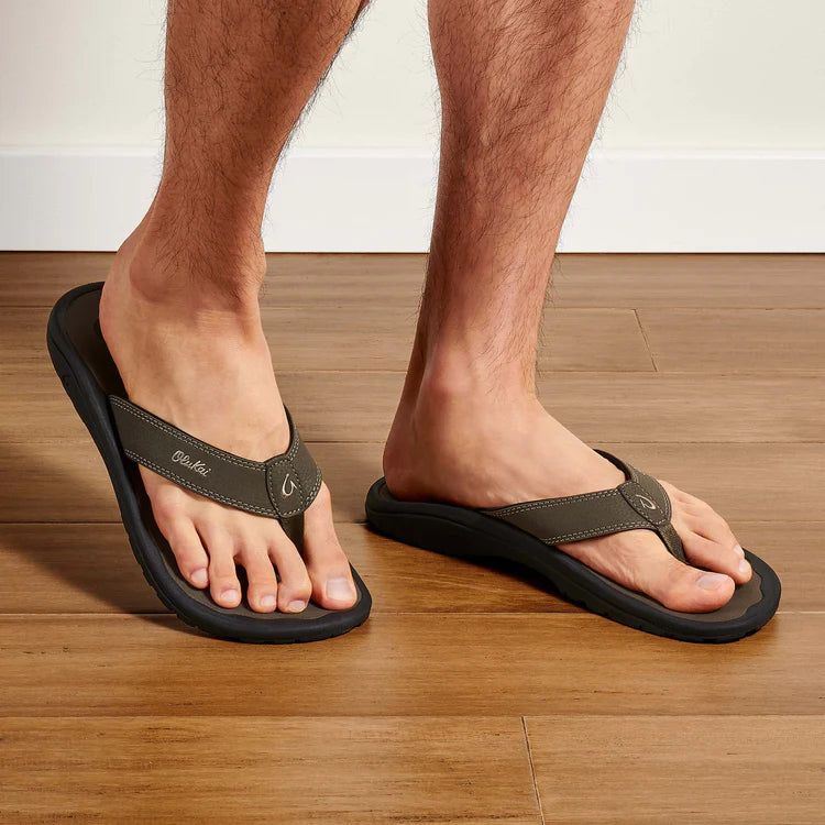 OluKai Ohana Men's Beach Sandals