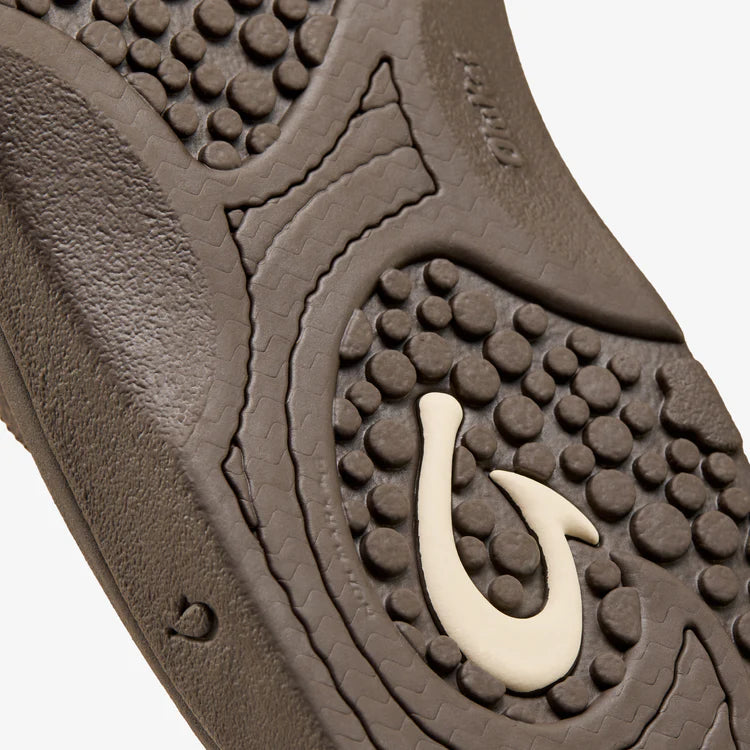 OluKai Hōkūa Men's Beach Sandals