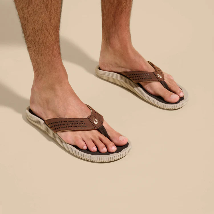 OluKai Ulele Men's Beach Sandals