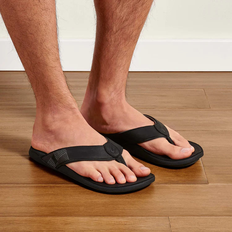 OluKai Tuahine Men's Leather Sandals