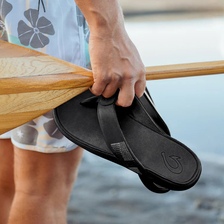 OluKai Tuahine Men's Leather Sandals