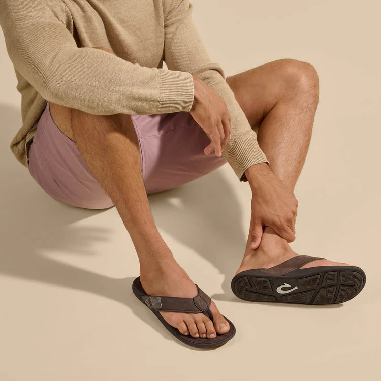 OluKai Tuahine Men's Leather Sandals