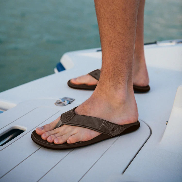 OluKai Tuahine Men's Leather Sandals