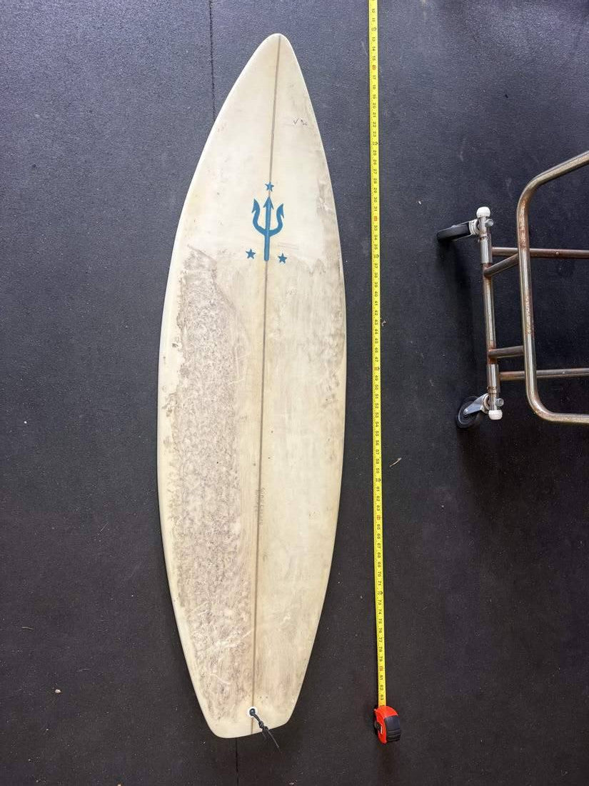 Custom · 5' 6" — Deck; nose up and tape on right
