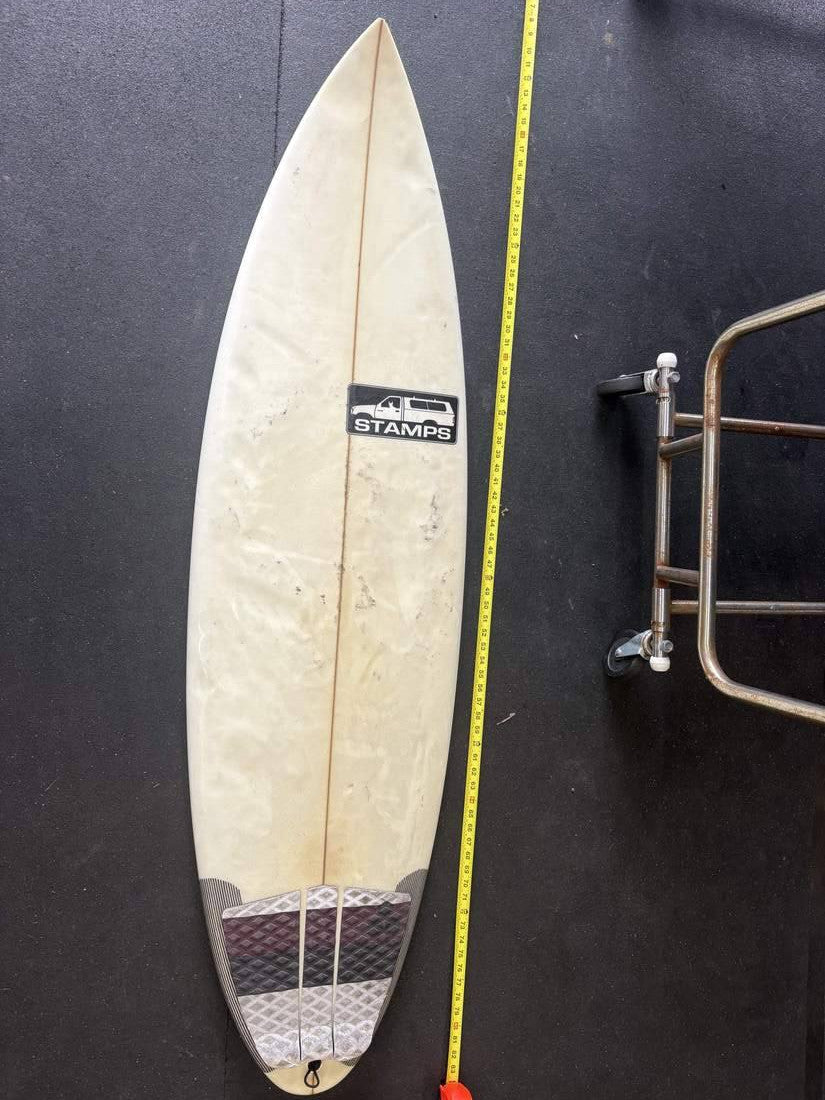 Consignment board C-0028, deck view, nose up and tape on right