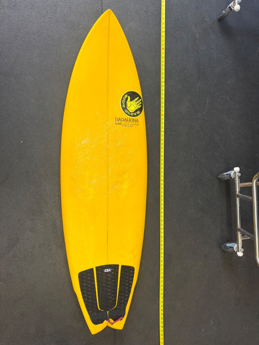 Barahona · 5' 10" — Deck, nose up and tape on right