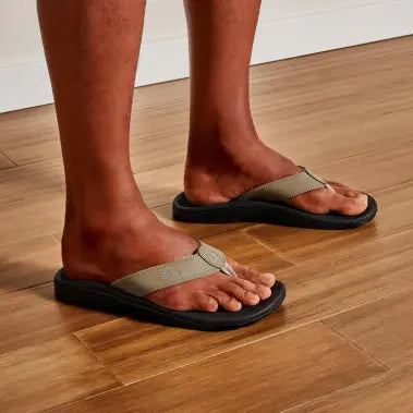 OluKai Ohana Men's Beach Sandals