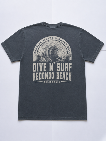 Dive N’ Surf Men’s Chasing Waves Tee