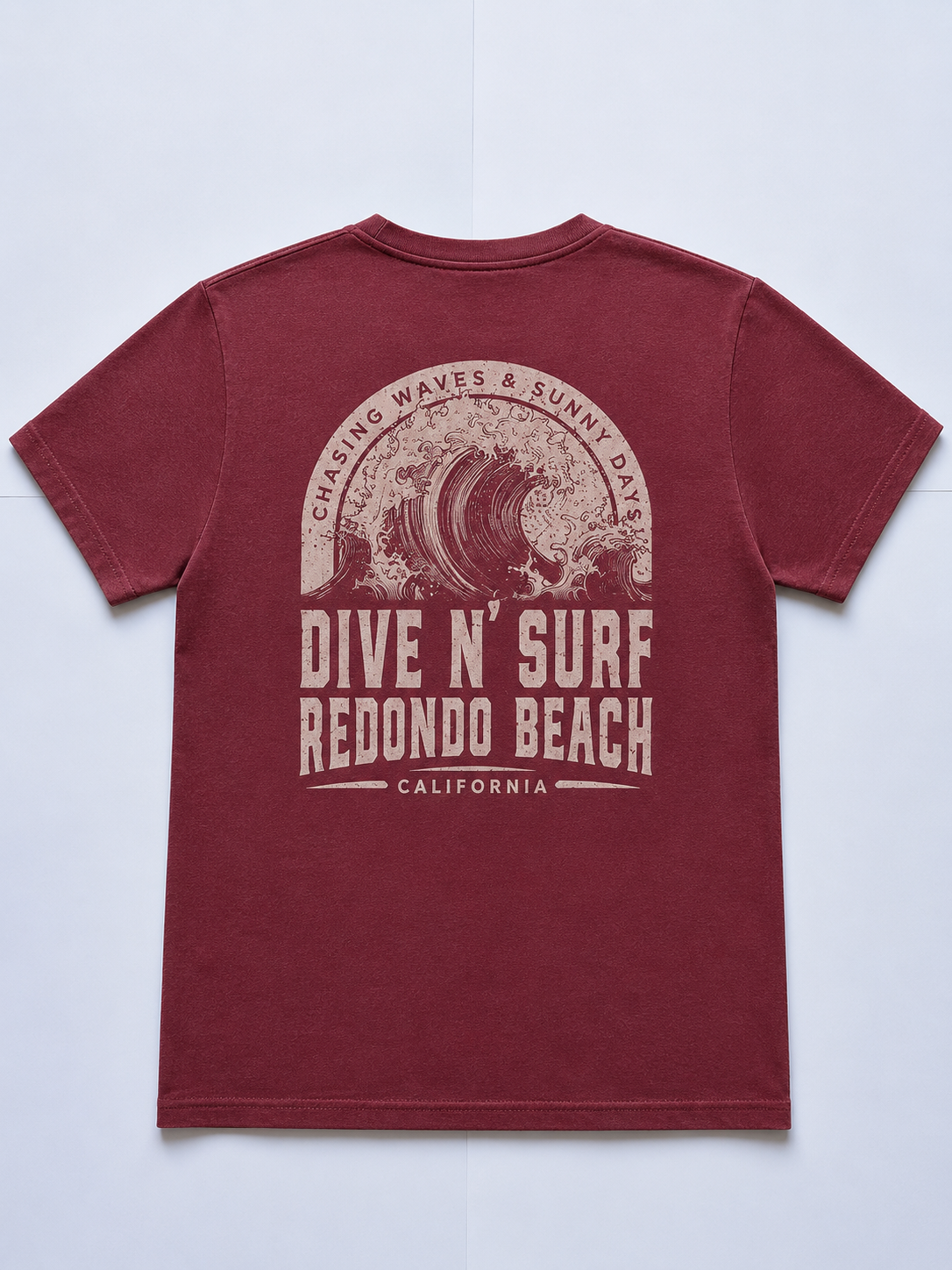 Dive N’ Surf Men’s Chasing Waves Tee
