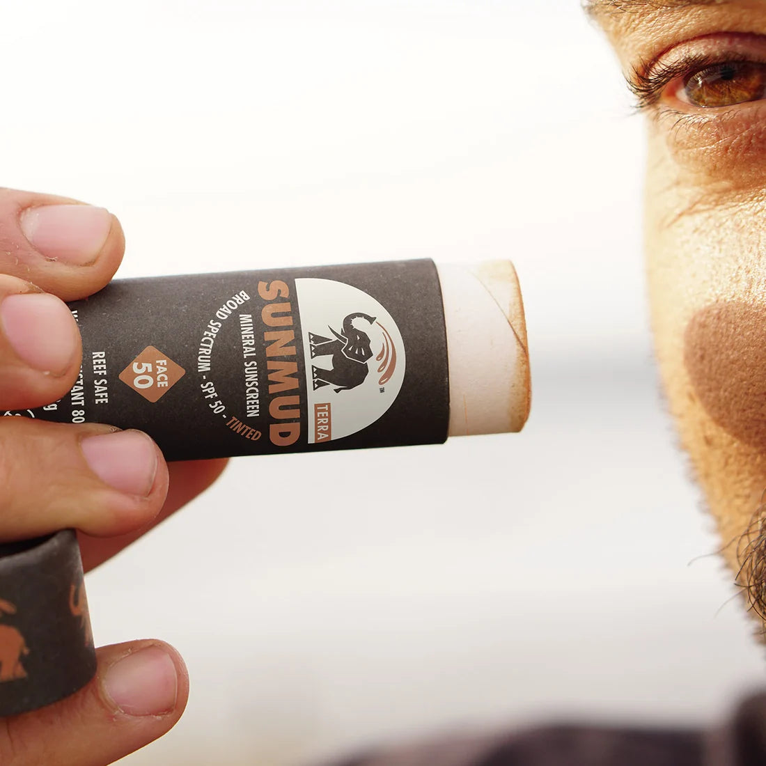 SUNMUD Tinted Mineral Sunscreen Face Stick