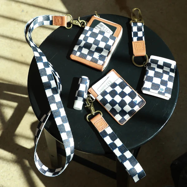 Thread Wallets Gambit Neck Lanyard