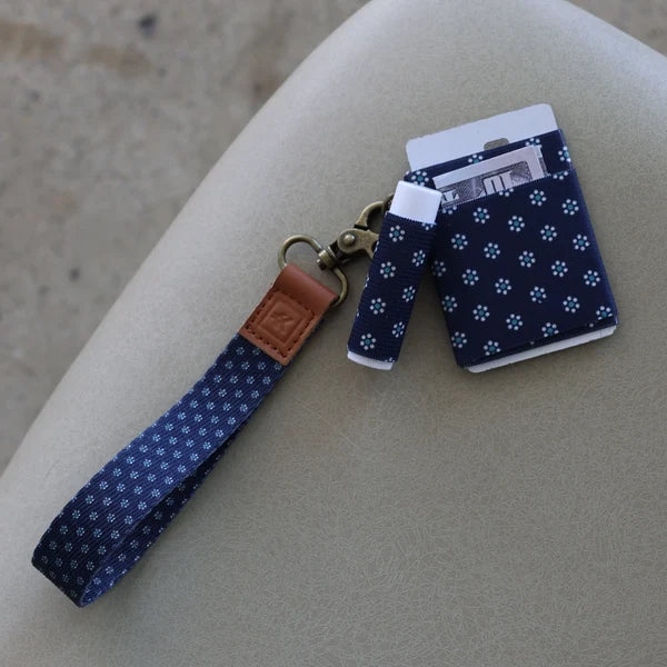 Thread Macall Wristlet Keychain