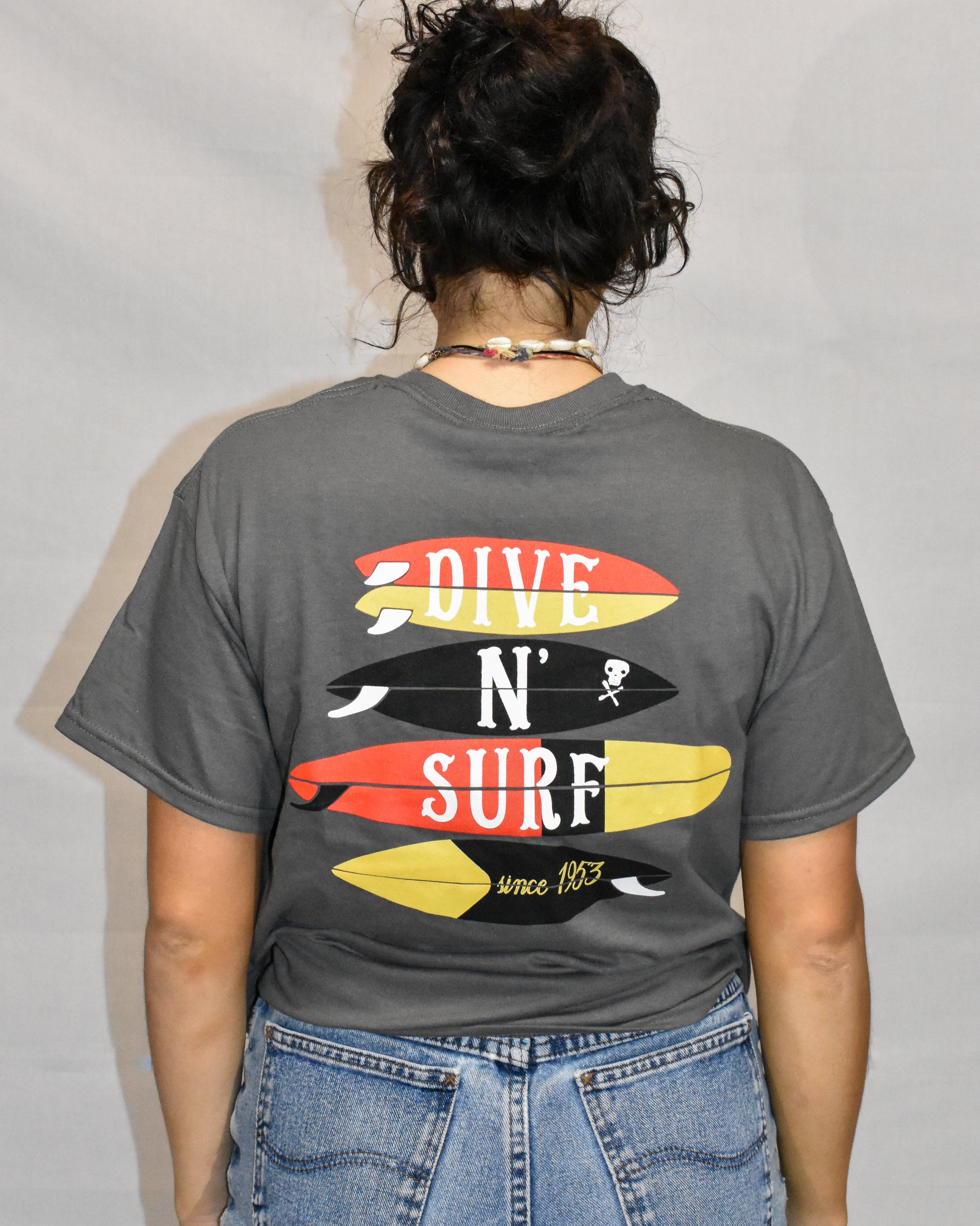 DNS QUIVER LOGO SS TEE